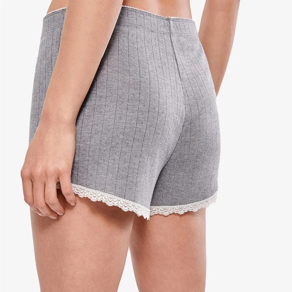 La Vie En Rose Pants - Sz L la vie en rose Button Plackets Closure Pointelle Shorts - Grey